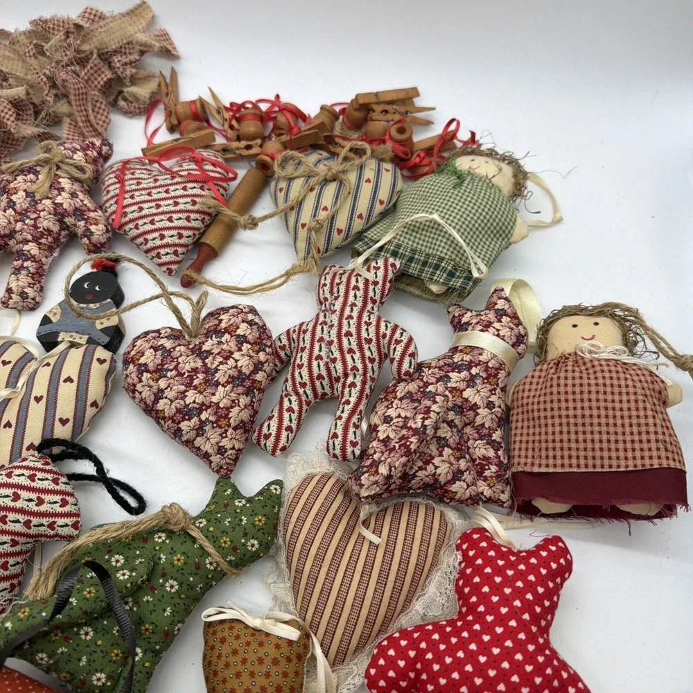 Lot Of 25+ Vintage Homemade Fabric Christmas Ornaments Hand Stitched Hearts Etc.